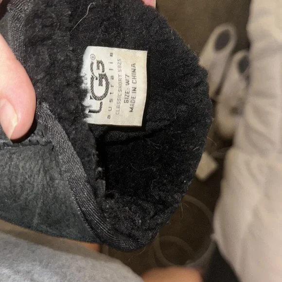 UGG Classic Short Authentic - Picture 3 of 3